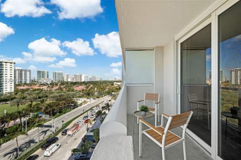19201 Collins Ave 736, Sunny Isles Beach FL - photo 8 of 15