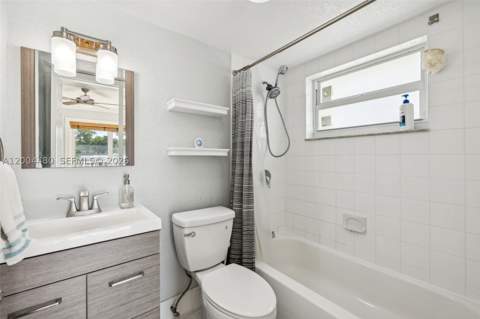 3862 NE 171st St E, North Miami Beach FL - photo 22 of 63