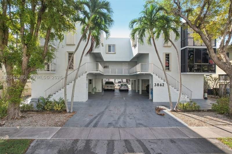 2 bedroom Condominium at 3862 NE 171st St E, 3862 Bldg Condo, North Miami Beach — photo 4