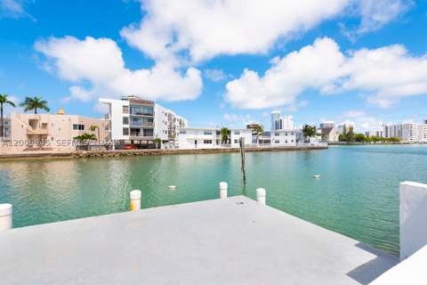 6941 Bay Dr B3, Miami Beach FL - photo 17 of 18