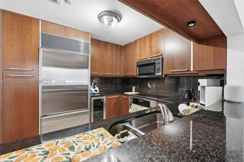 901 Brickell Key Blvd 1009, Miami FL - photo 10 of 33