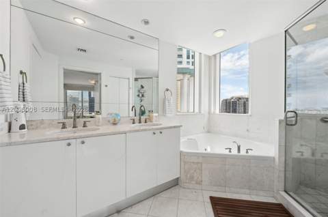 901 Brickell Key Blvd 1009, Miami FL - photo 15 of 33