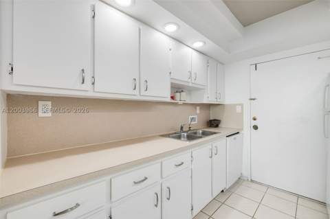 5401 Collins Ave 611, Miami Beach FL - photo 16 of 36