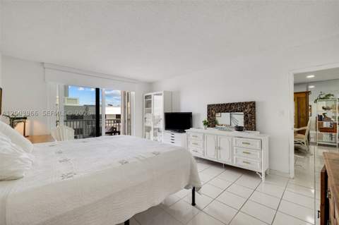 5401 Collins Ave 611, Miami Beach FL - photo 19 of 36