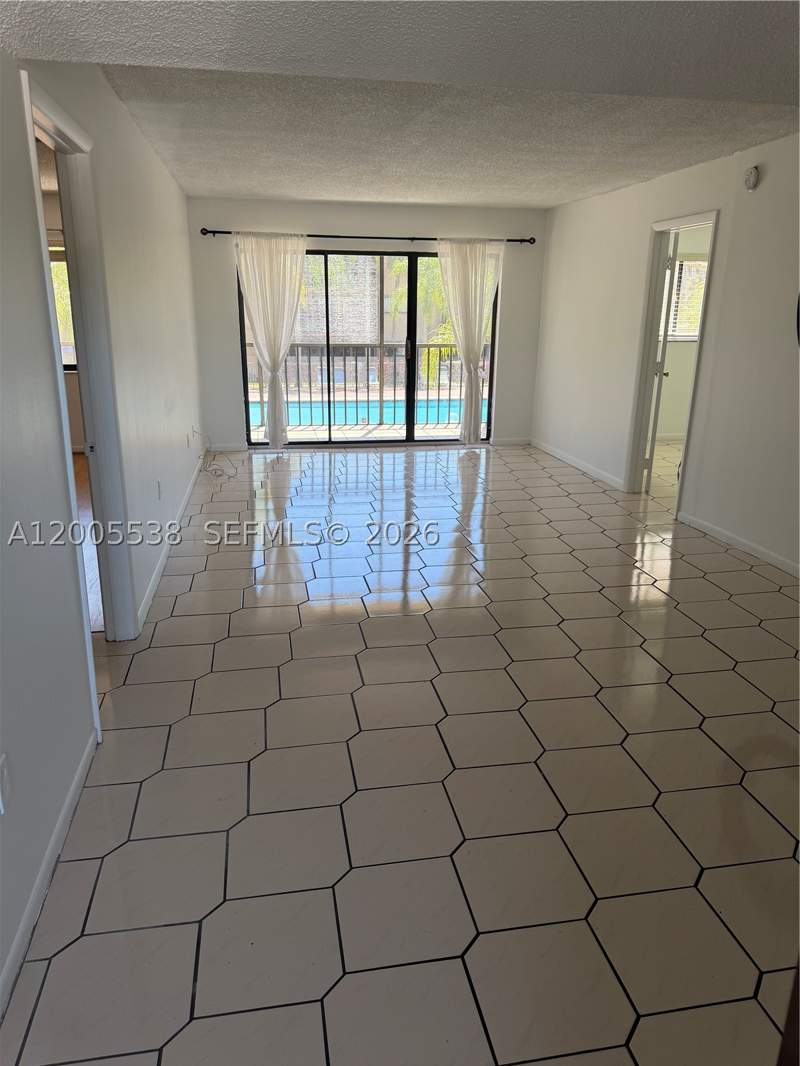 2 bedroom Condominium at 8415 SW 107th Ave 208W, Kendall Acres West Condo, Miami — photo 4