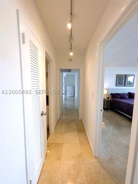 5161 Collins Ave 518, Miami Beach FL - photo 10 of 51