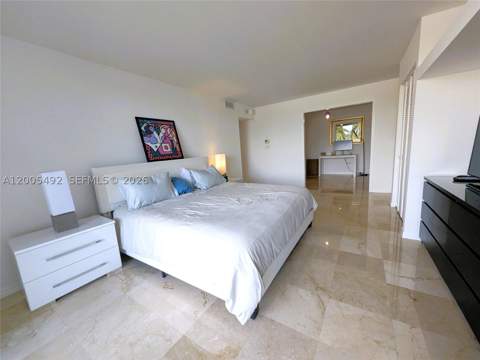5161 Collins Ave 518, Miami Beach FL - photo 22 of 51