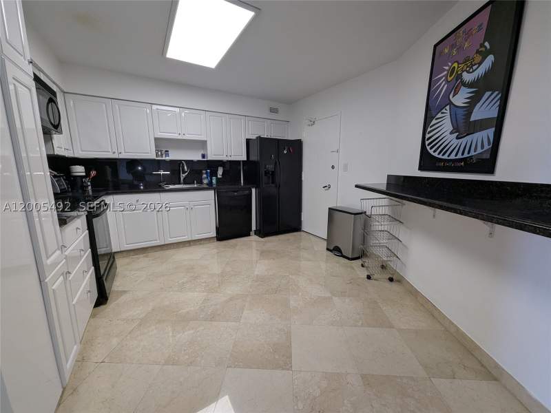 2 bedroom Condominium at 5161 Collins Ave 518, Seacoast 5151 Condo, Miami Beach — photo 4