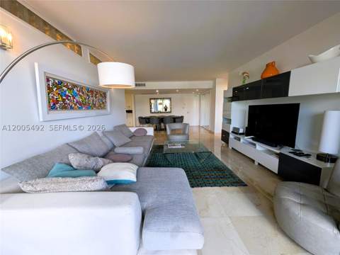 5161 Collins Ave 518, Miami Beach FL - photo 7 of 51