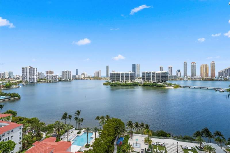 4 bedroom Condominium at 3301 NE 183rd St 1604, The Peninsula II Condo, Aventura — photo 2