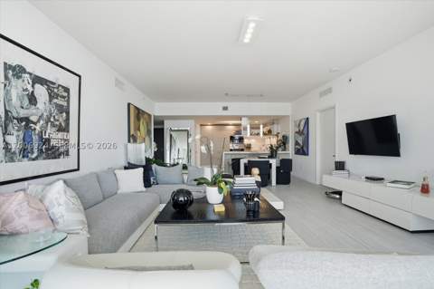 17301 Biscayne Blvd 1905, North Miami Beach FL - photo 11 of 49