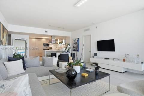 17301 Biscayne Blvd 1905, North Miami Beach FL - photo 12 of 49