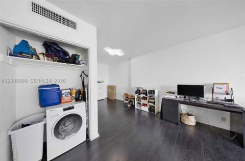 1000 West Ave 426, Miami Beach FL - photo 9 of 36