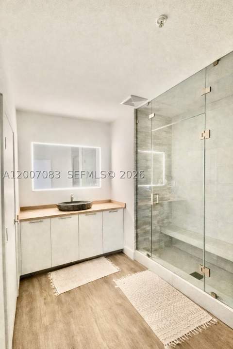 1800 N Bayshore Dr 303, Miami FL - photo 14 of 55