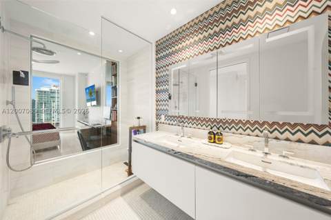 700 NE 26th Ter 4206, Miami FL - photo 15 of 66