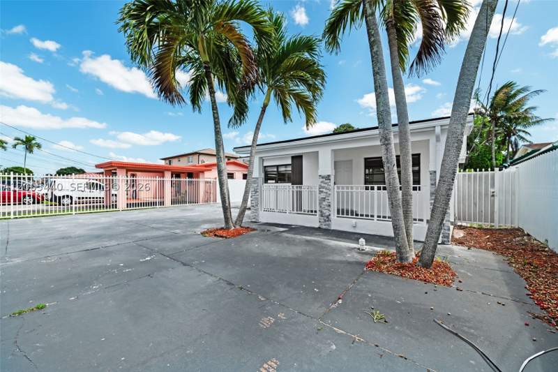 2 bedroom SingleFamilyResidence at 7120 SW 21st St, Coral Terr Sec 1, Miami — photo 5