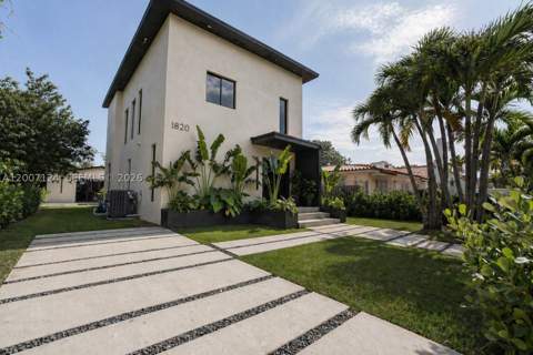 1820 SW 10th St, Miami FL - photo 6 of 19