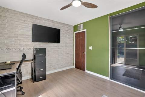 270 NW 106th St, Miami FL - photo 17 of 33