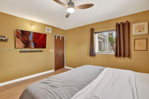 270 NW 106th St, Miami FL - photo 22 of 33