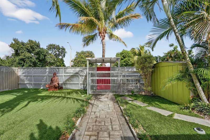 3 bedroom SingleFamilyResidence at 270 NW 106th St, W Miami Shores Sec B, Miami — photo 5
