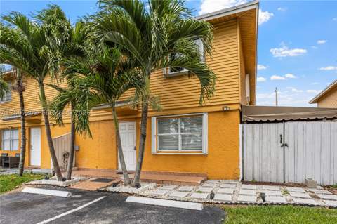 203 NE 12th Ave 203, Homestead FL - photo 22 of 22