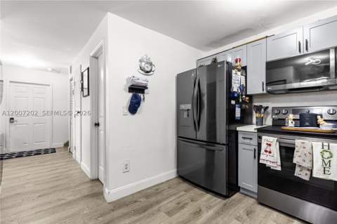 203 NE 12th Ave 203, Homestead FL - photo 8 of 22