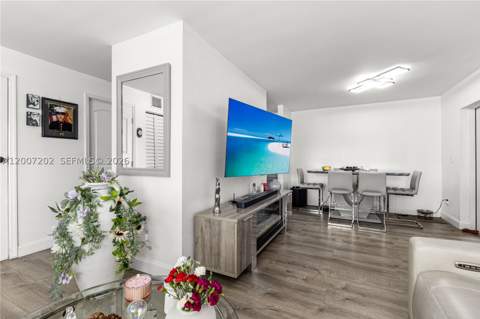 203 NE 12th Ave 203, Homestead FL - photo 9 of 22