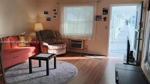 1 bedroom StockCooperative at 15610 NE 6th Ave 18C, Golden Towers No 2 Inc -, Miami — photo 5