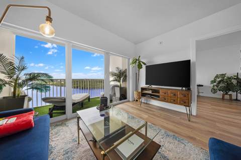 300 Bayview Drive 1614, Sunny Isles Beach FL - photo 17 of 31
