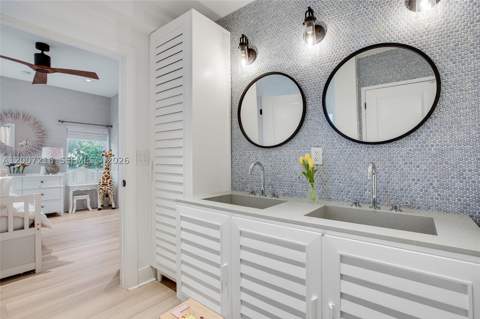 815 NE 76th St, Miami FL - photo 11 of 49