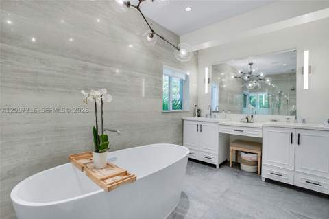 815 NE 76th St, Miami FL - photo 17 of 49