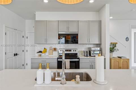 1660 SE 6th St, Homestead FL - photo 15 of 56