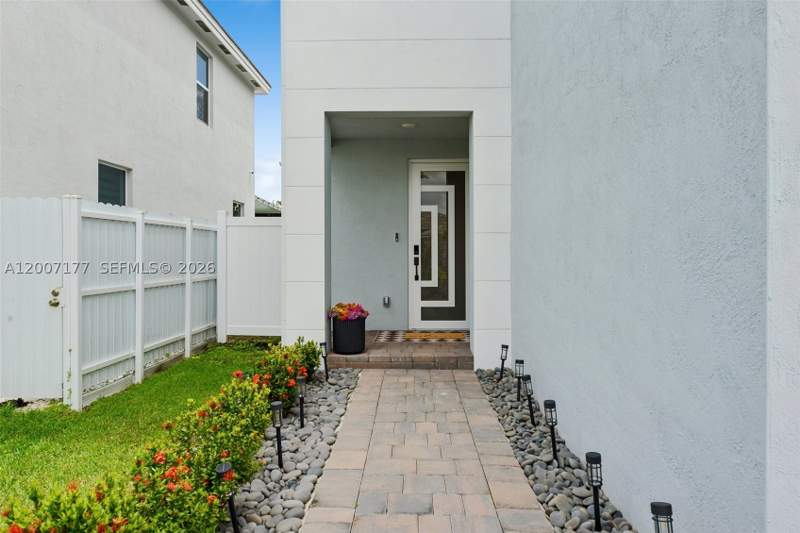 4 bedroom SingleFamilyResidence at 1660 SE 6th St, Messina Place, Homestead — photo 5