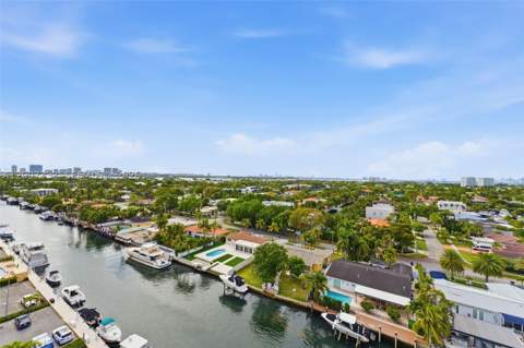 2000 NE 135th St Ph, North Miami FL - photo 9 of 30