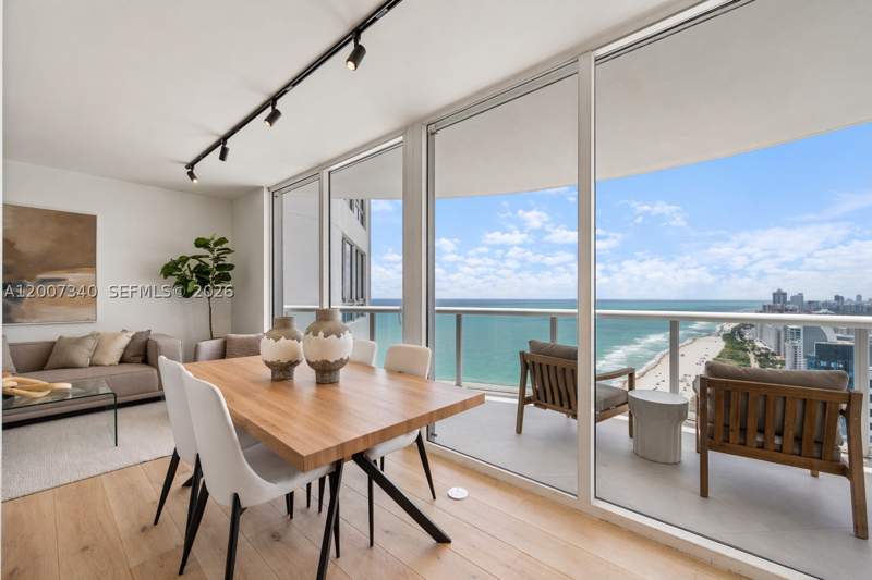 2 bedroom Condominium at 6365 Collins Ave 3904, Akoya Condo, Miami Beach — photo 5