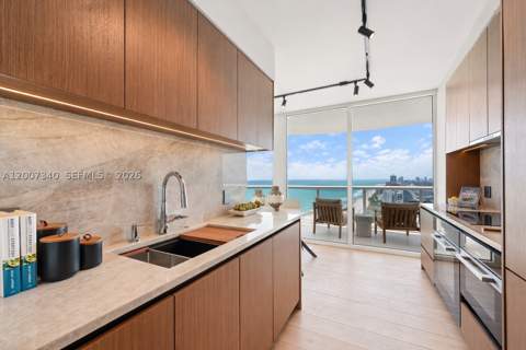 6365 Collins Ave 3904, Miami Beach FL - photo 7 of 22