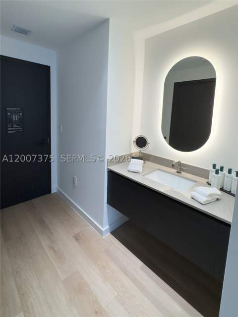 20 NE 11th St 3006B, Miami FL - photo 7 of 17