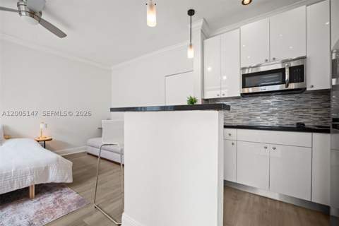 119 Menores Ave 7A, Coral Gables FL - photo 10 of 23