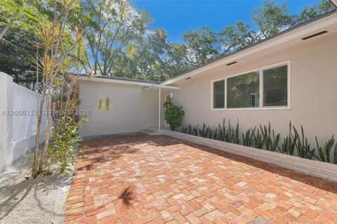 2 NW 89th St, El Portal FL - photo 21 of 32
