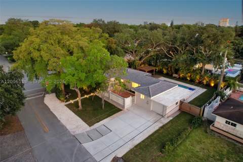 2 NW 89th St, El Portal FL - photo 23 of 32