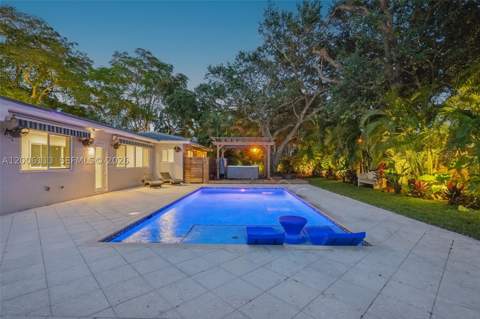 2 NW 89th St, El Portal FL - photo 24 of 32
