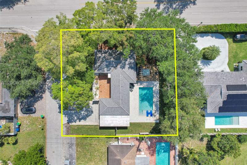 3 bedroom SingleFamilyResidence at 2 NW 89th St, Millers El Portal Est, El Portal — photo 5