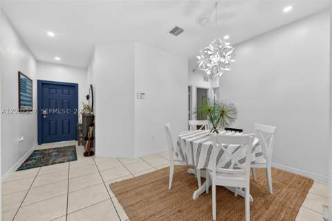 12310 SW 216th St, Miami FL - photo 7 of 22
