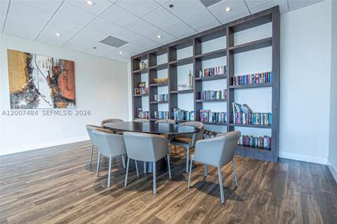 20505 E Country Club Dr 931, Aventura FL - photo 13 of 94