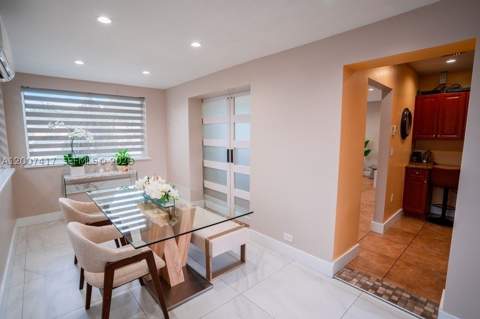 4210 W 6th Ave, Hialeah FL - photo 8 of 31