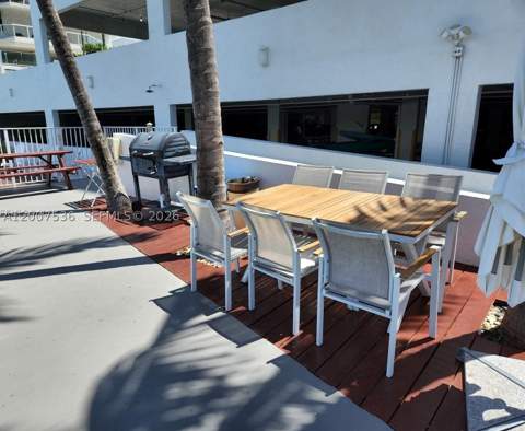 5880 Collins Ave 1006, Miami Beach FL - photo 18 of 19