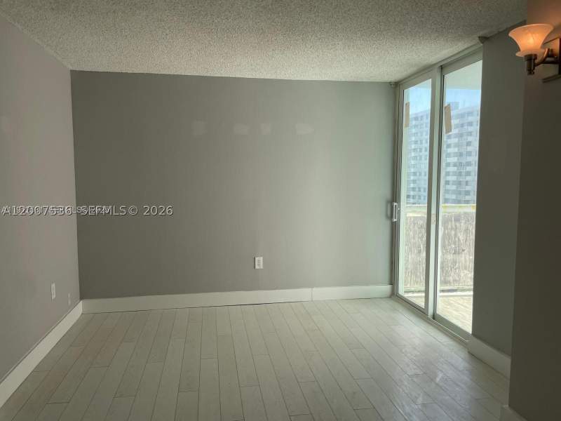 1 bedroom Condominium at 5880 Collins Ave 1006, La Rive Gauche Condo, Miami Beach — photo 3