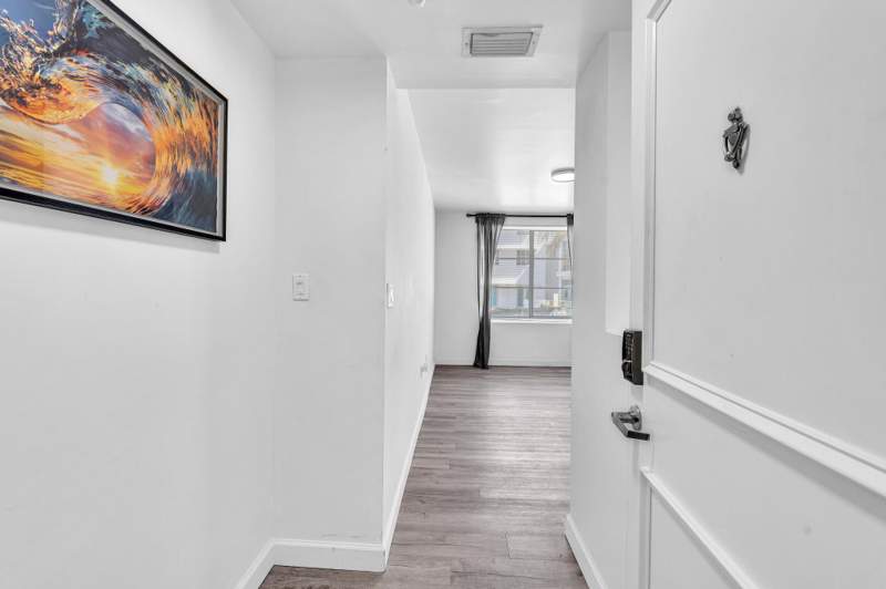 2 bedroom Condominium at 1460 Ocean Drive 205, The Drake Condo, Miami Beach — photo 2