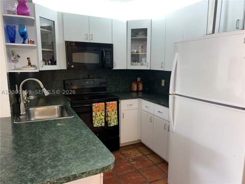 345 Ocean Dr 303, Miami Beach FL - photo 12 of 24