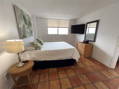 345 Ocean Dr 303, Miami Beach FL - photo 13 of 24